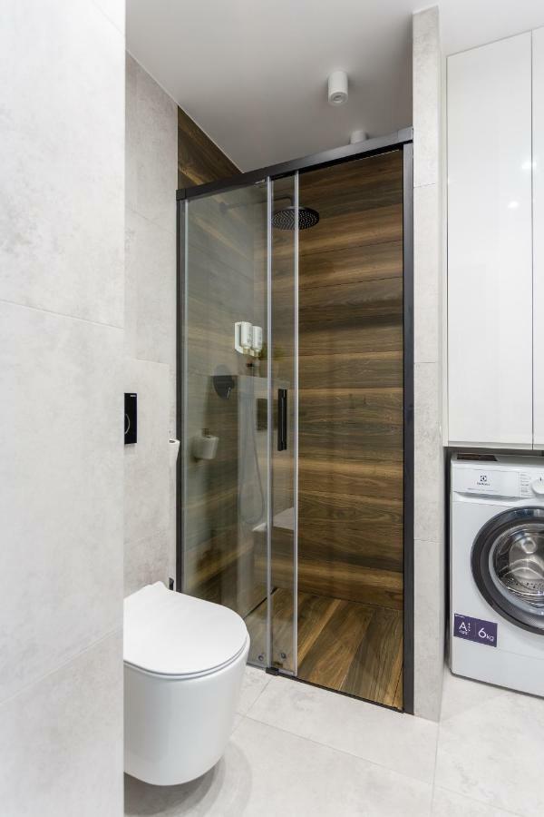 Luxury With Large Terrace Apartment